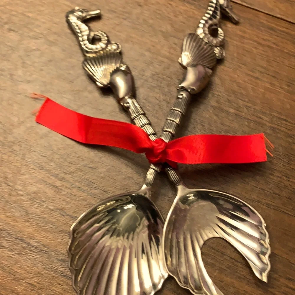 Seahorse silver plated serving set by godinger